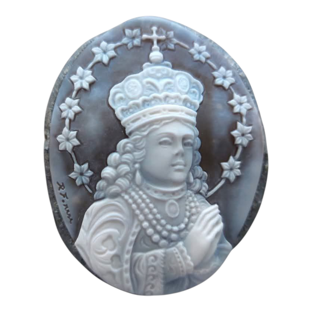 "Maria Immaculate Conception" pendant on sardonyx shell