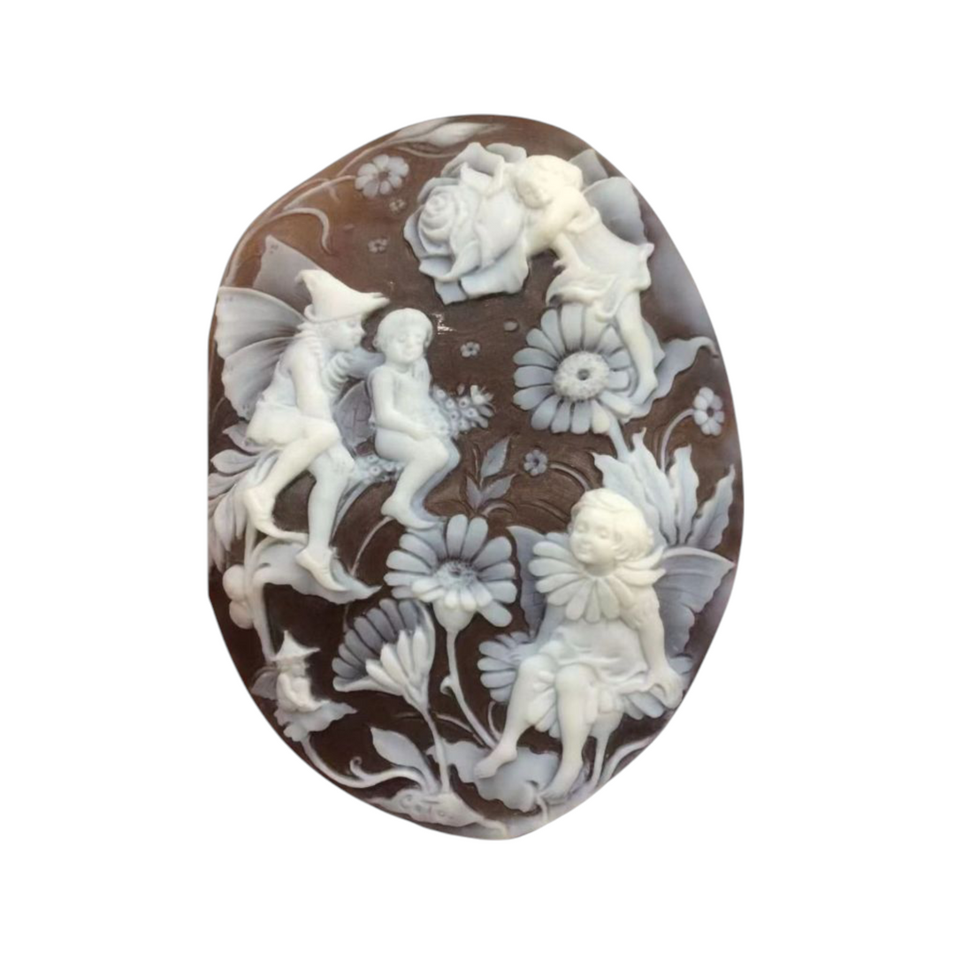 Cameo pendant "trium of fairies and angels" engraved on sardonyx shell