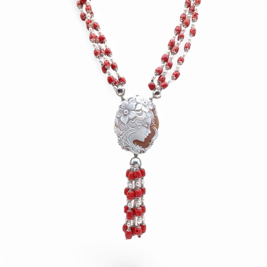 Collana cammeo sardonico montato su corallo e argento