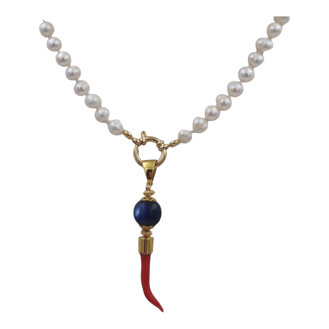 Collana ciondolo corno in corallo e lapislazzuli montata su argento