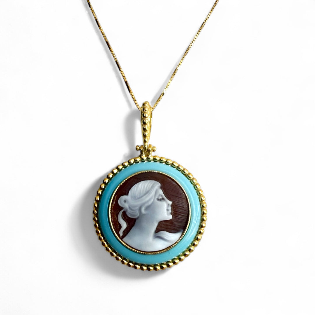 "Lady" pendant necklace in cameo mounted on silver and turquoise paste