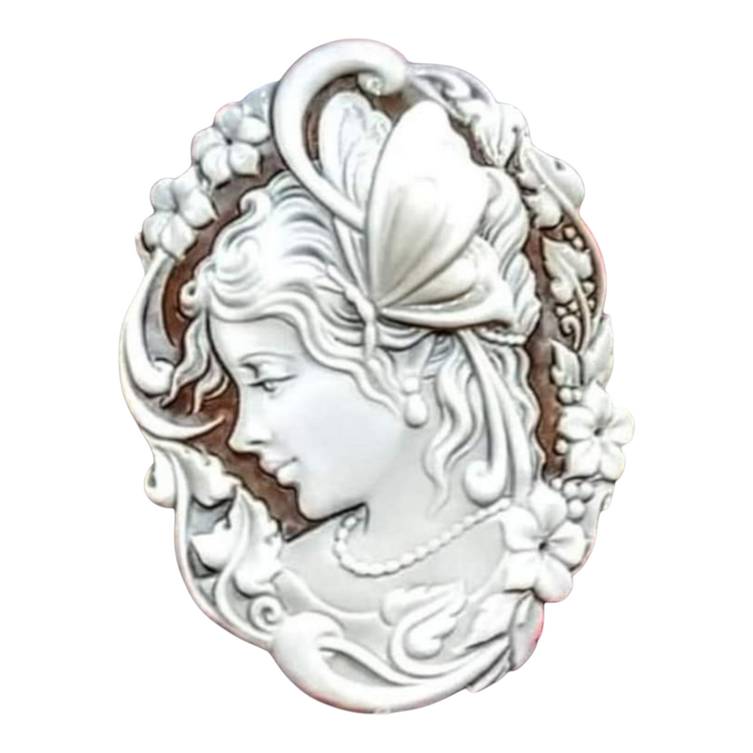 Venus necklace by Botticelli