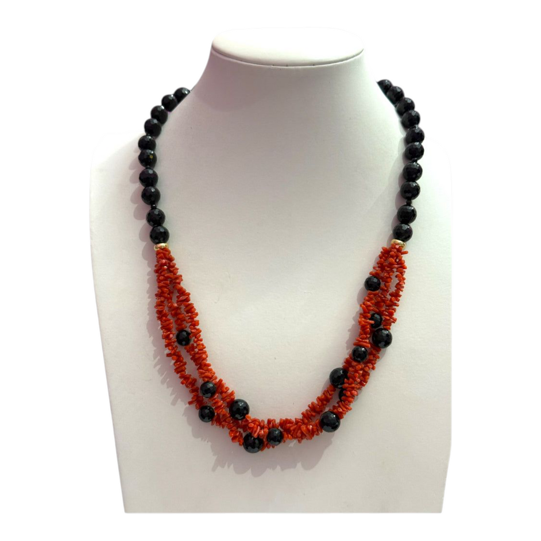Fine collection - agate and red coral necklace mounted on silver