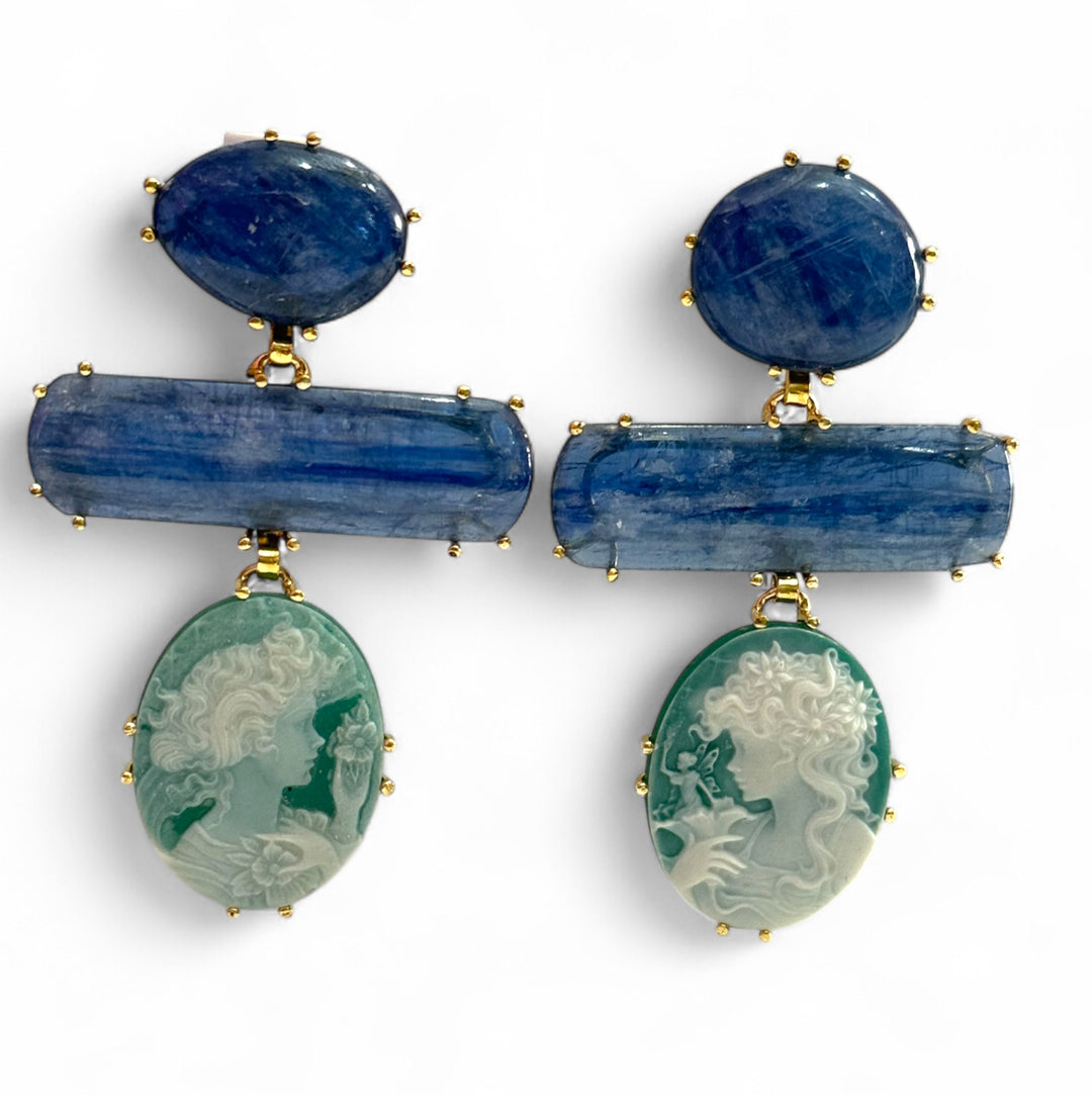 Goddess earrings in green agate and kyanite set in silver