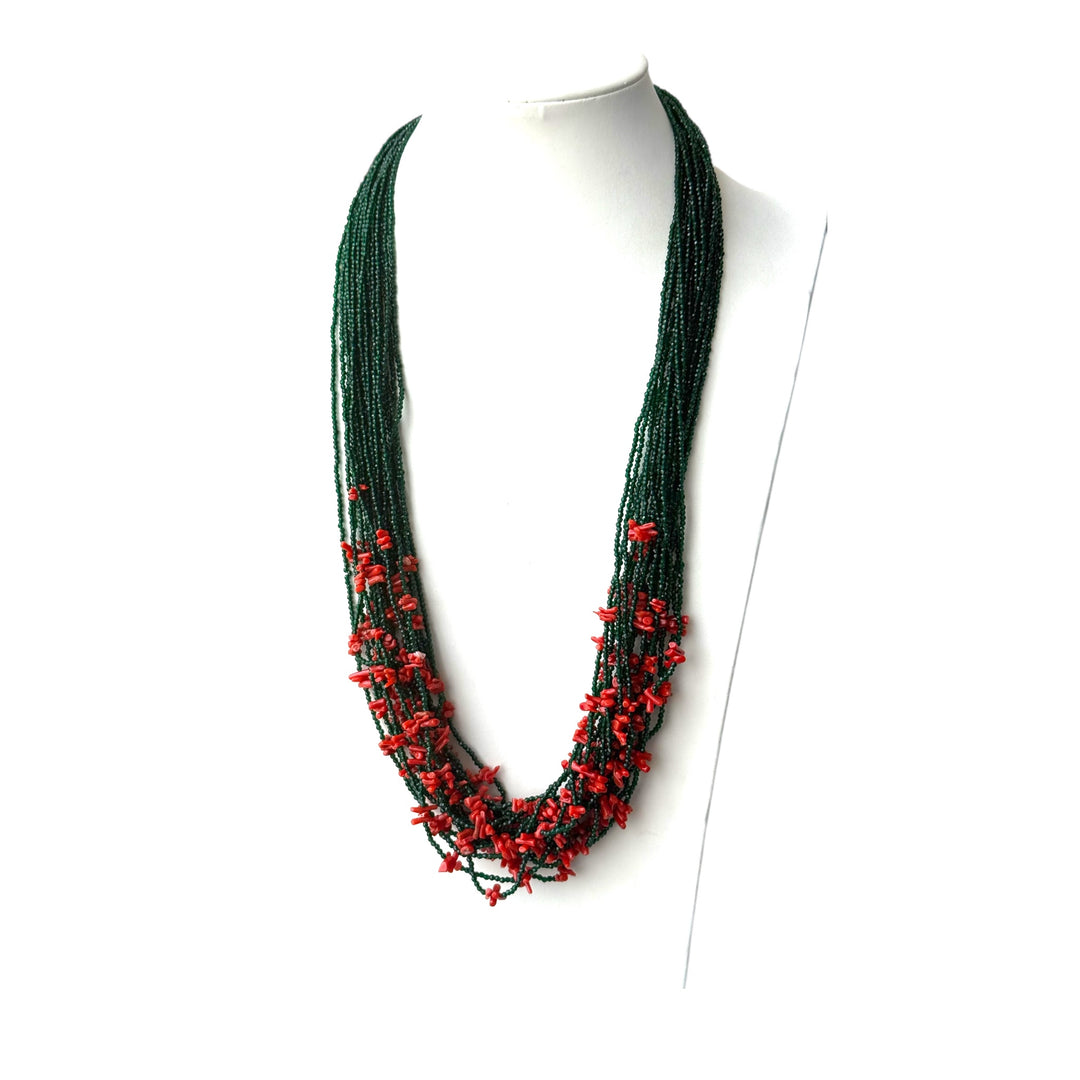Collana multifili con zirconi e corallo montato su argento