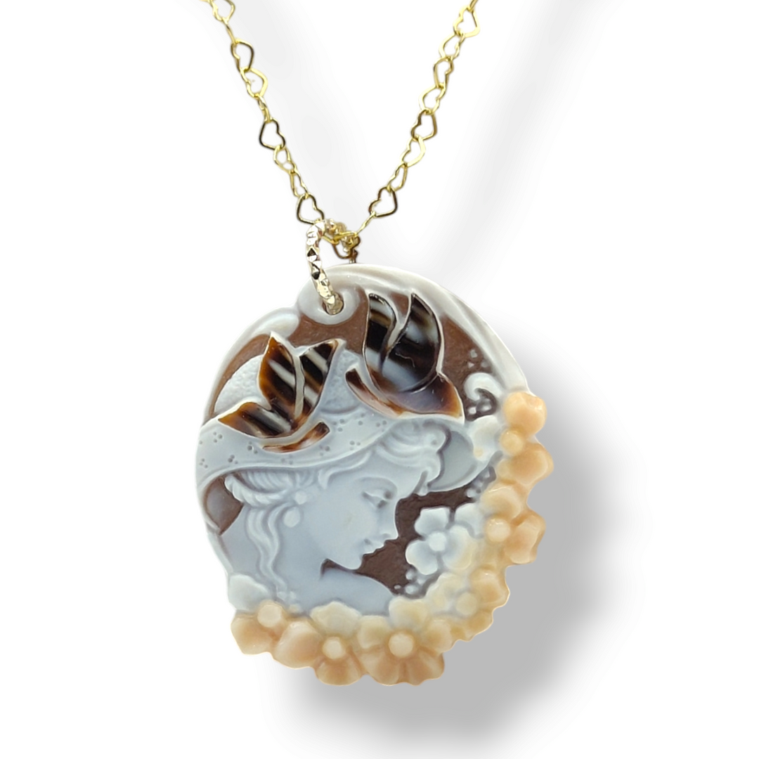 "Lady Liberty" pendant necklace in sardonic cameo mounted on silver