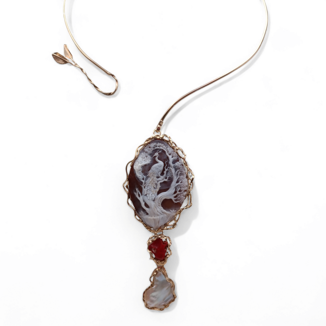Phoenix pendant necklace in cameo mounted on silver