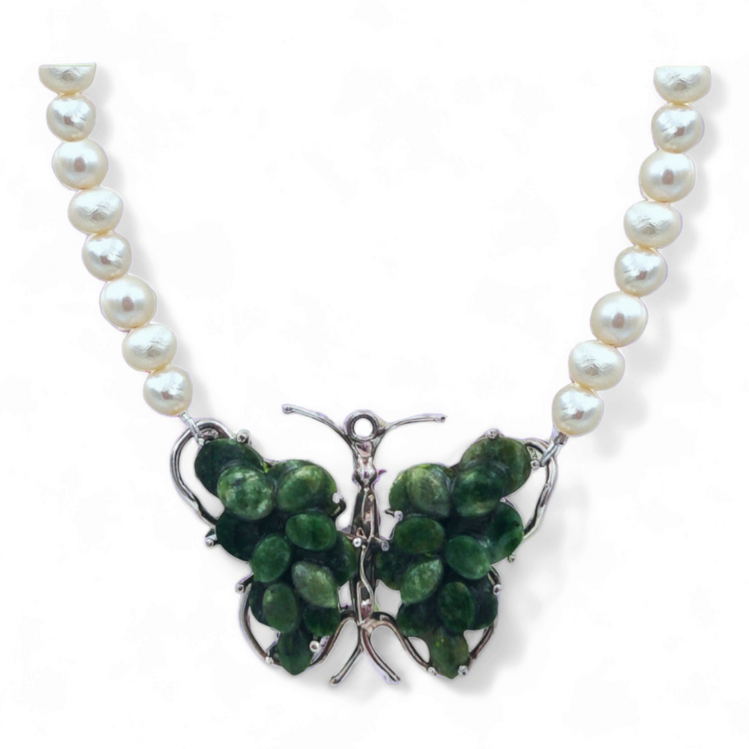 Collana farfalla su giada