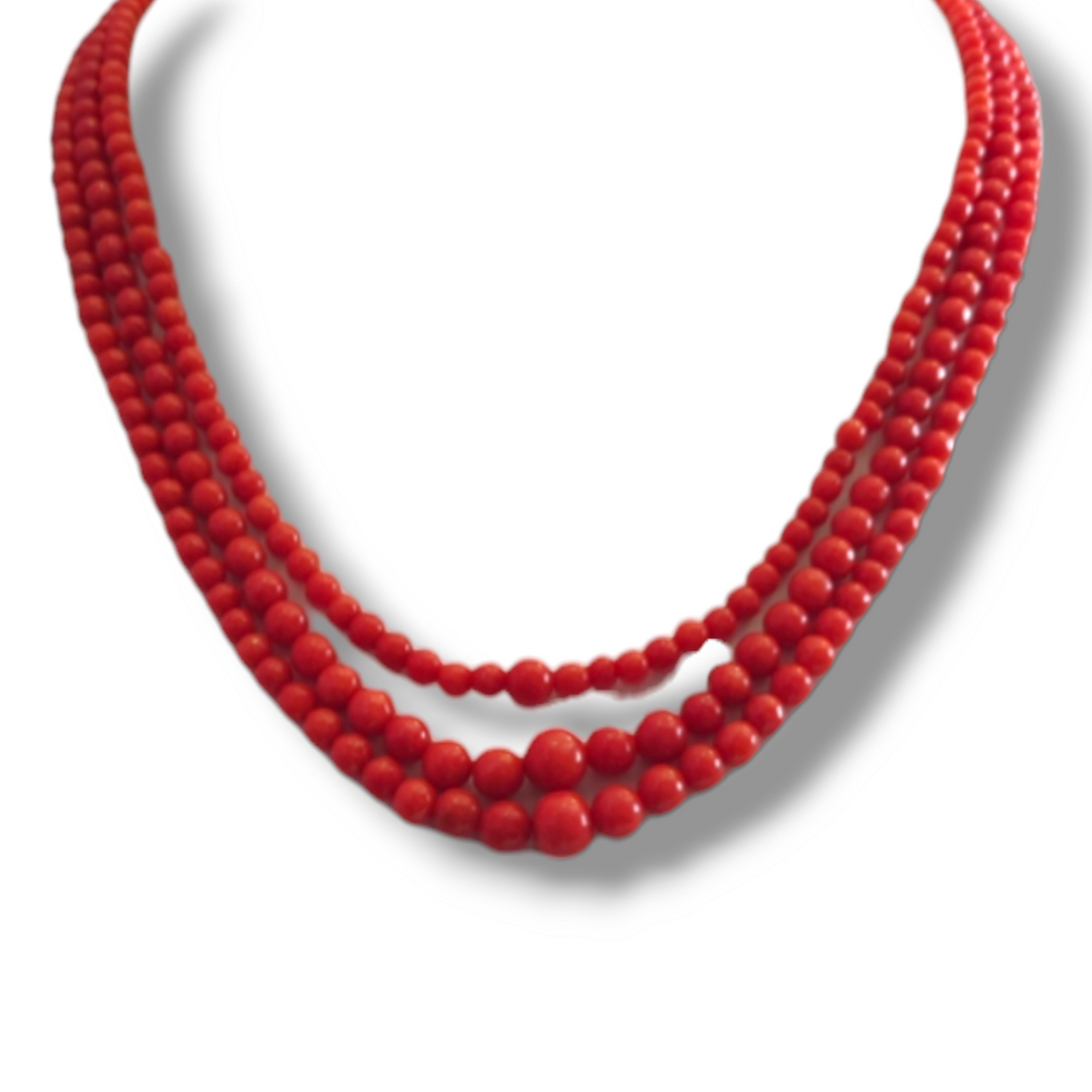 Collana perle in corallo a tre fili