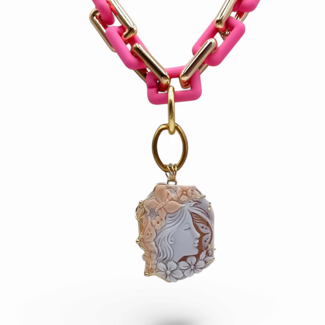 "Lady of the Flowers" pendant necklace in cameo mounted on silver