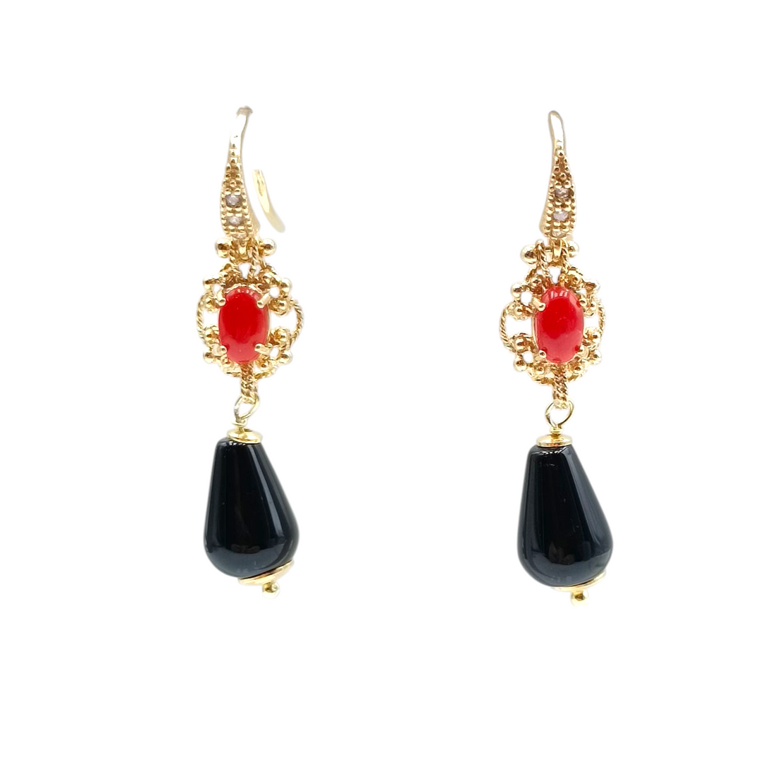 Coral and onyx earrings mounted on silver