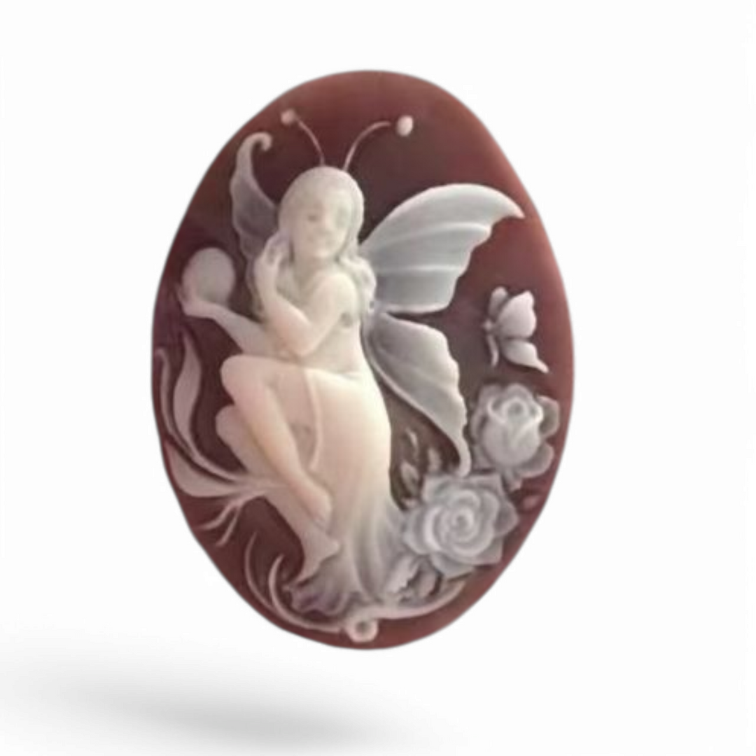 "Fairy" pendant engraved on sardonic cameo