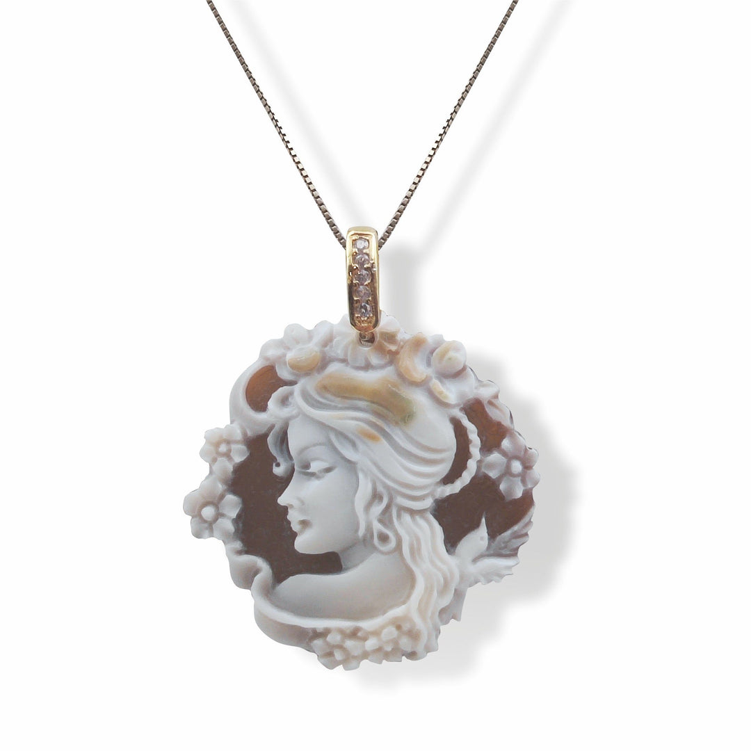 Collana ciondolo dea dei fiori in cammeo montato su argento Lucia Vitiello Gioielli di Napoli