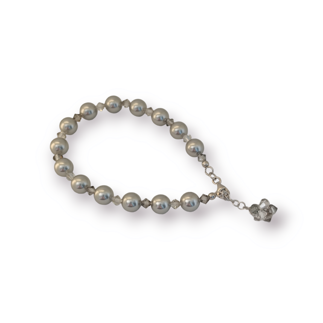 END OF COLLECTION - Pearl and Swarovski bracelet