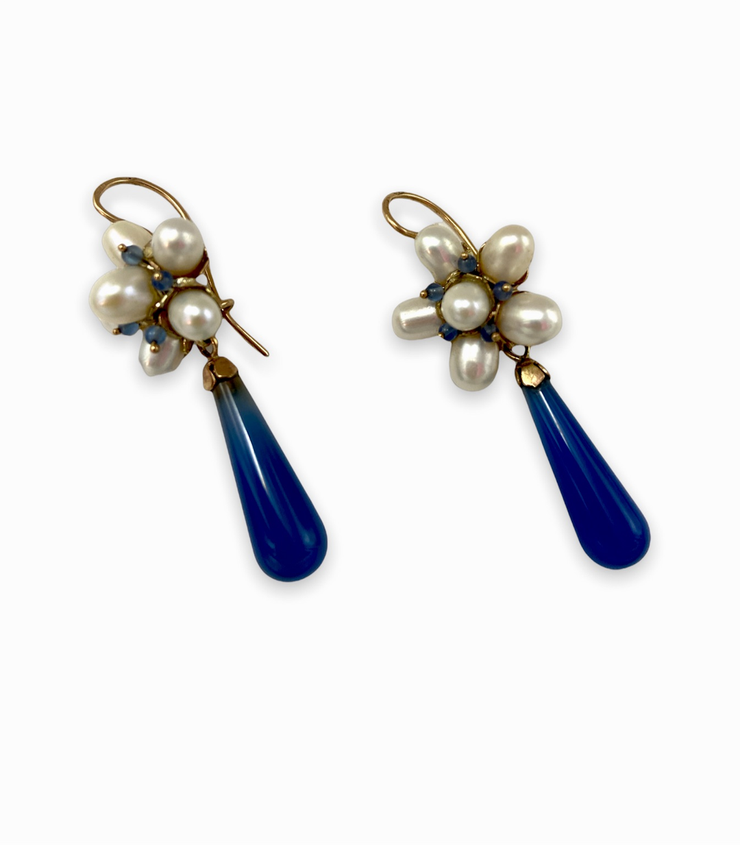 Orecchini in agata blu montato su oro