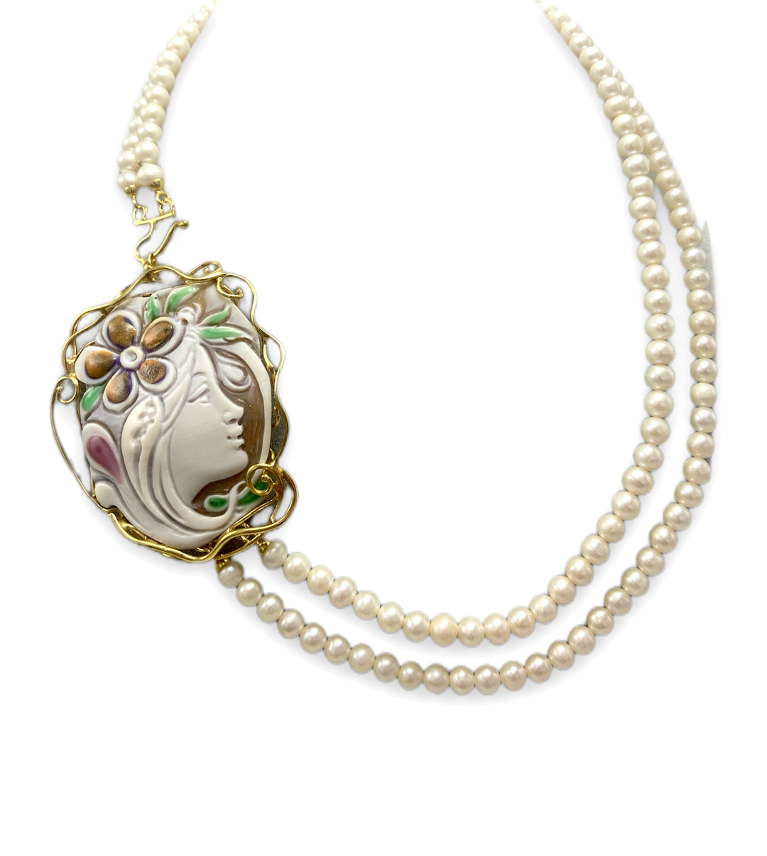 Goddess pearl necklace