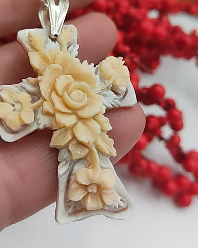 A Jewel for Mom