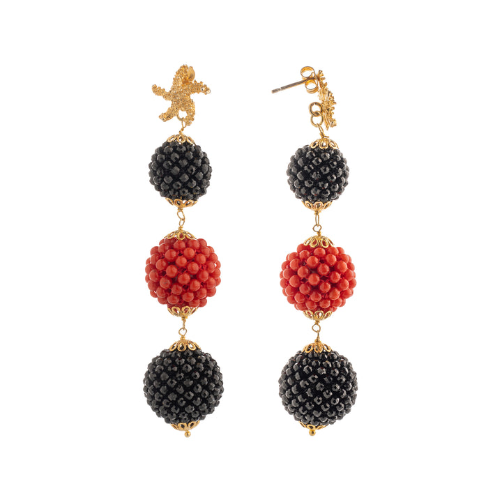 Triptych earrings in red coral and black agate woven mounted on silver