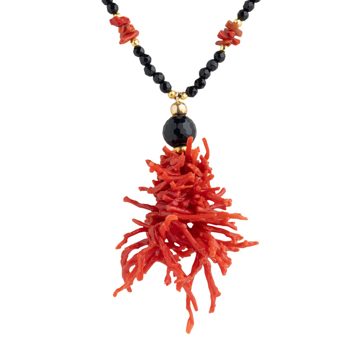 Collana ciuffo di corallo rosso ed agata nera sfaccettata