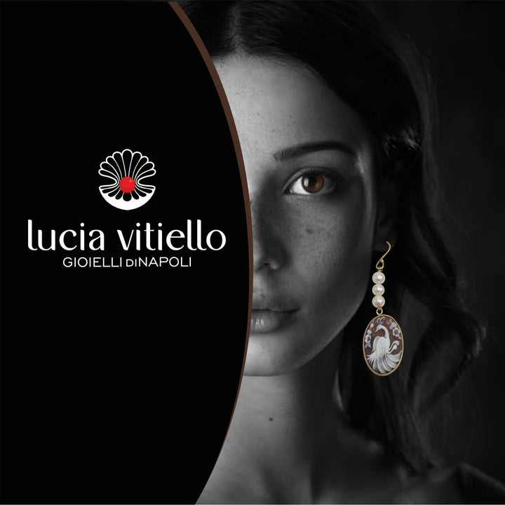 Orecchini fenice ovale in cammeo e perla montati su argento Lucia Vitiello Gioielli di Napoli