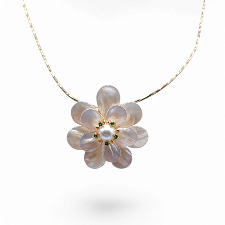 End of collection - Daisy flower pendant on mother of pearl and pearls