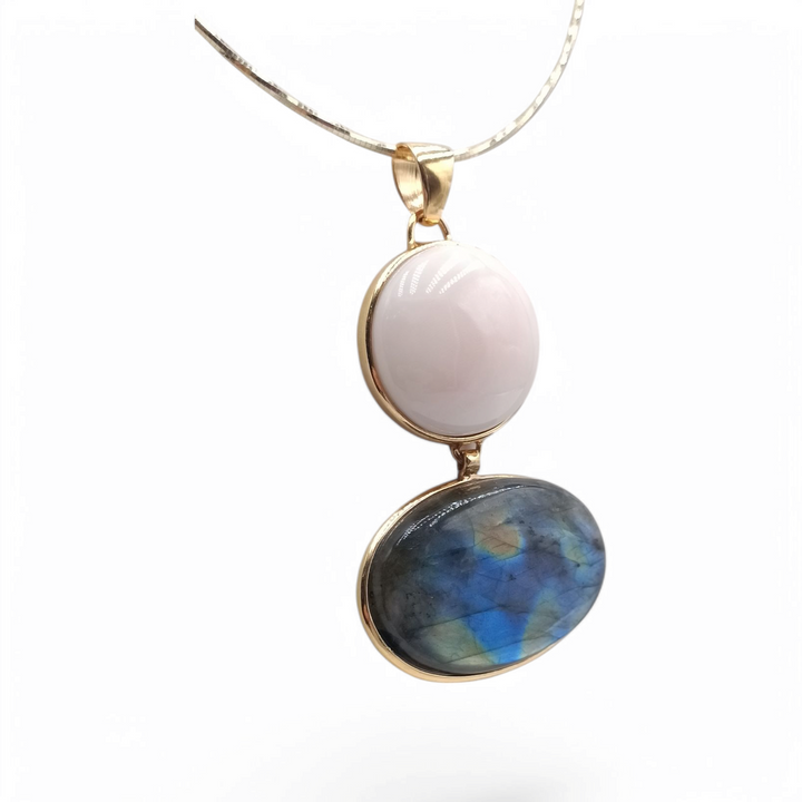 Collana ciondolo corallo rosa vero e labradorite montato su argento