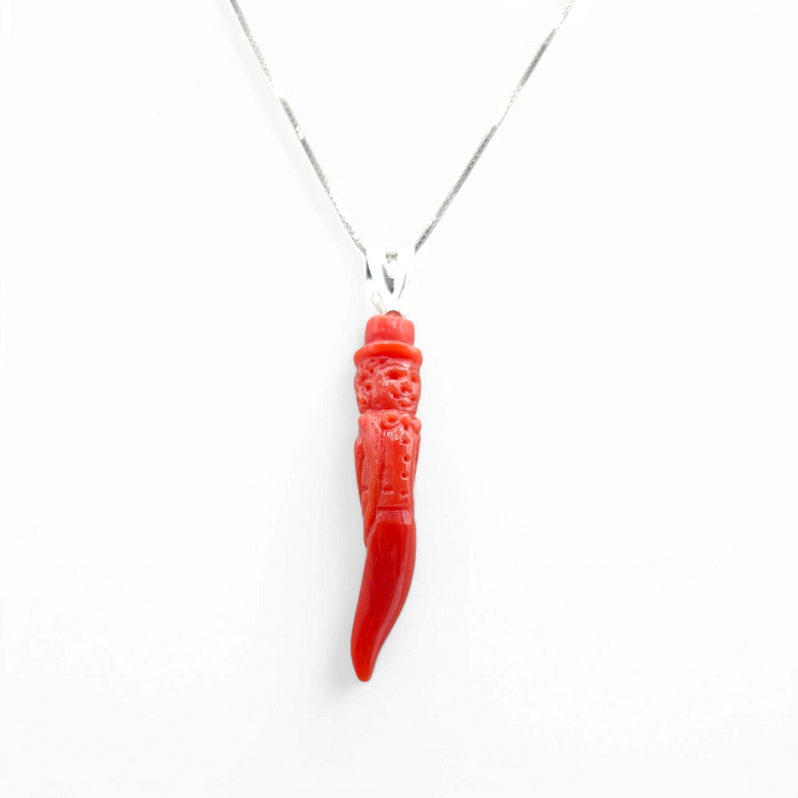 Collana ciondolo "gobbo portafortuna" in corallo rosso montato su argento