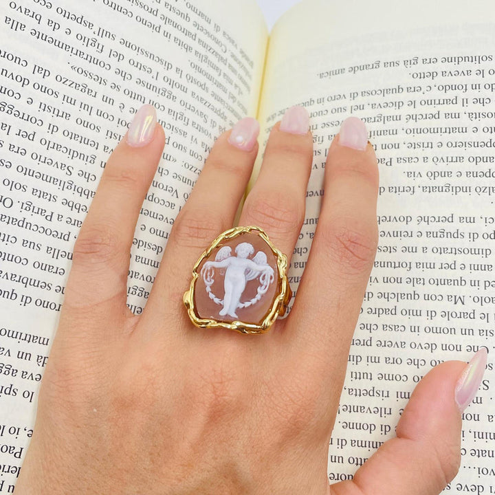 CAMEO "ANGEL" RING MOUNTED ON SILVER