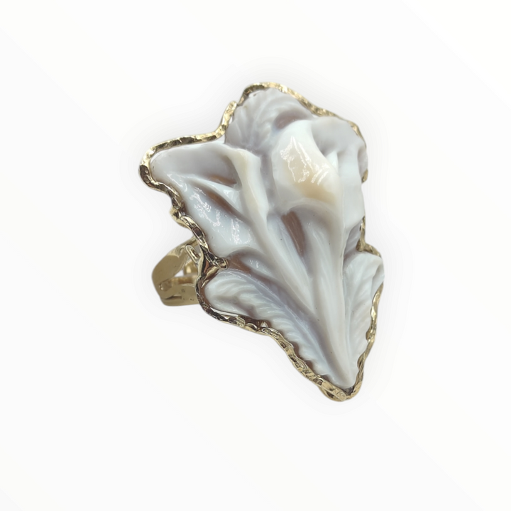 Anello "fiore calla e foglie" in cammeo sardonico e argento