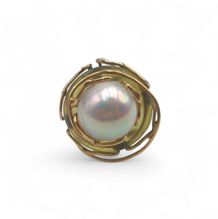Anello rotondo di Ambra e Perla montato in Argento Dorato