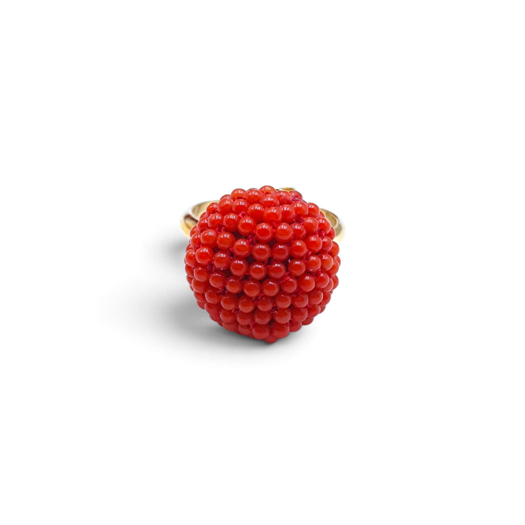 Anello di Corallo montato in Argento Dorato