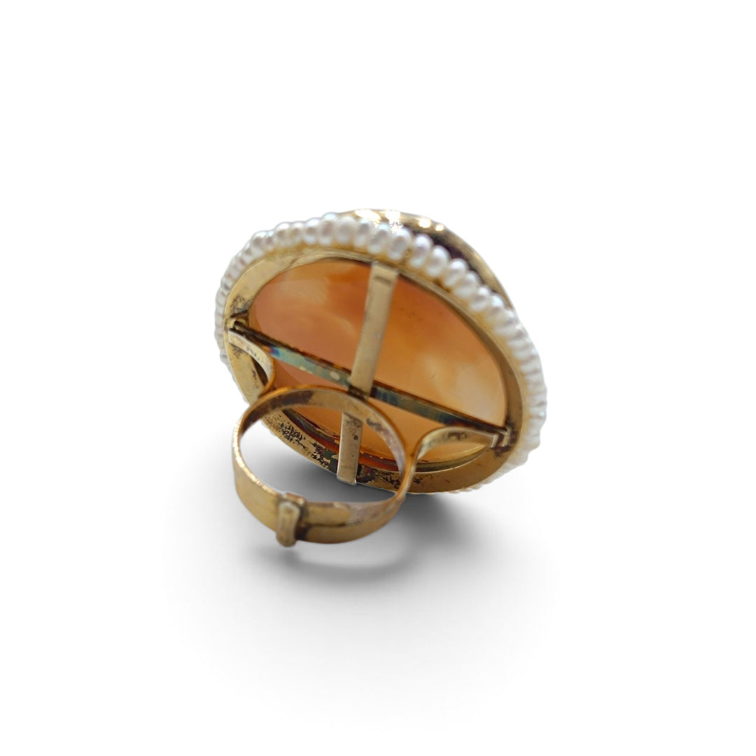 Anello Dama di Cammeo e Perle montato in Argento Dorato