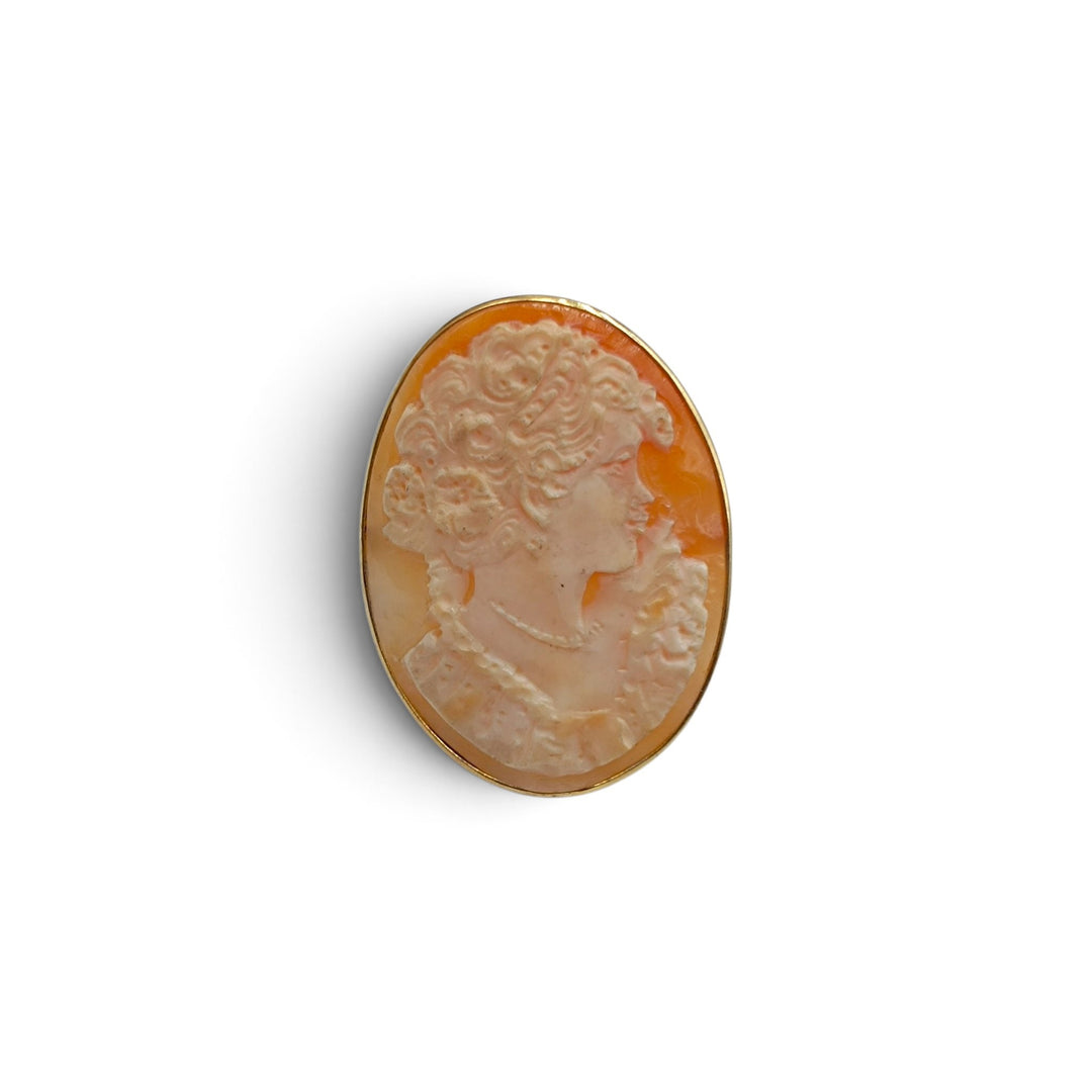 Anello Dama dell'800 di Cammeo montato in Argento Dorato