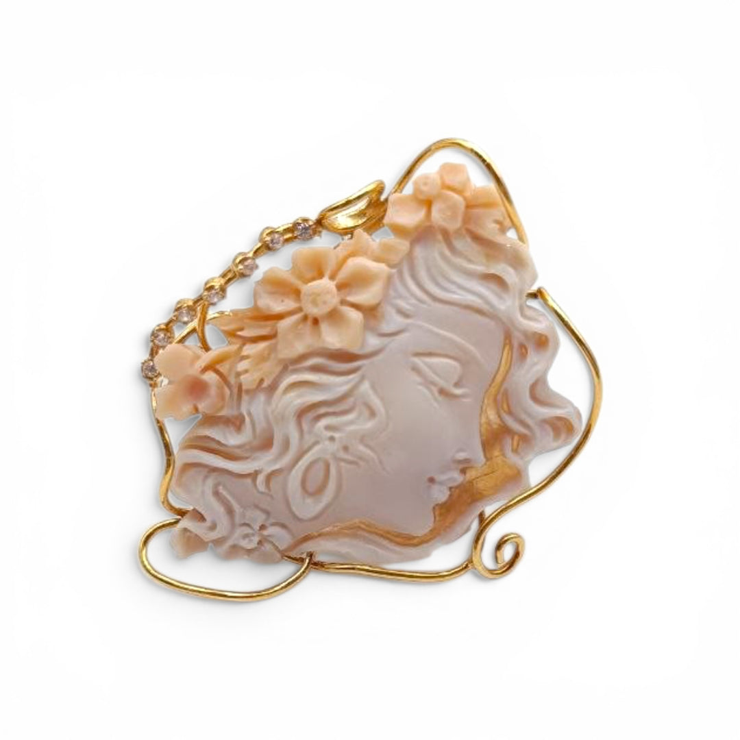 Anello Dea dei Fiori di Cammeo montato in Argento Dorato