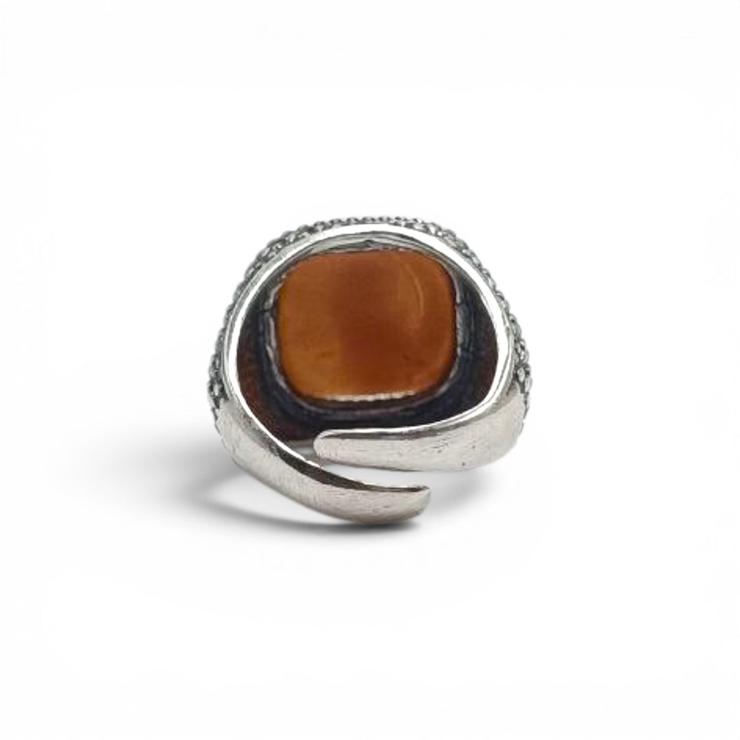 Anello Fata della Luna di Cammeo montato in Argento Brunito