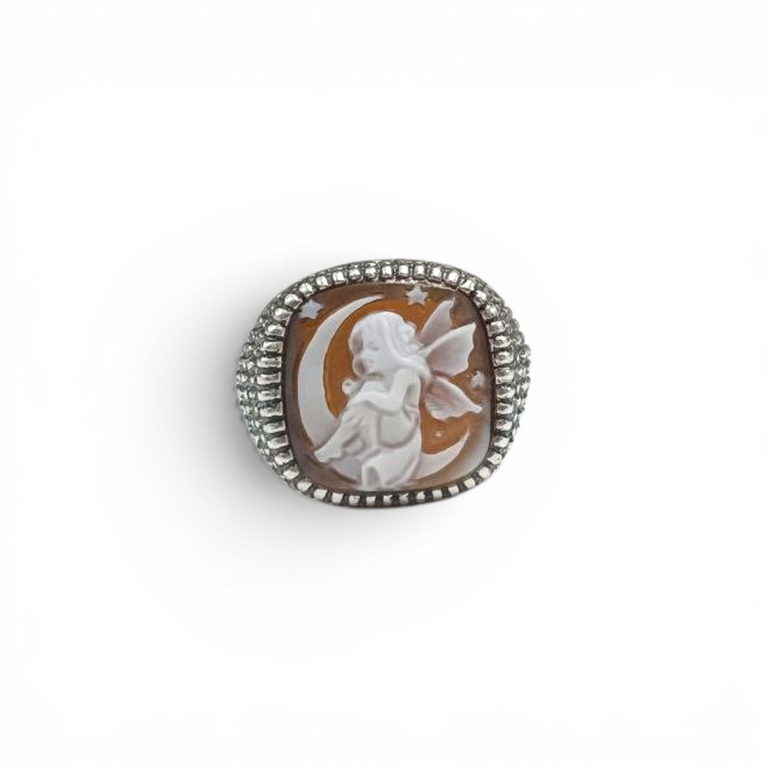 Anello Fata della Luna di Cammeo montato in Argento Brunito