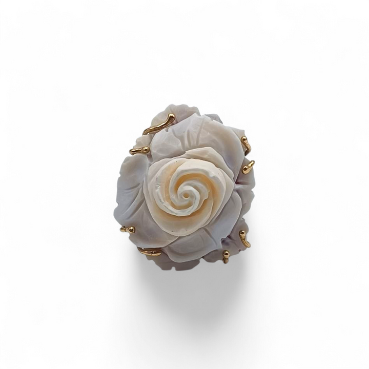 Anello Fiore Rosa di Cammeo montato in Argento Dorato