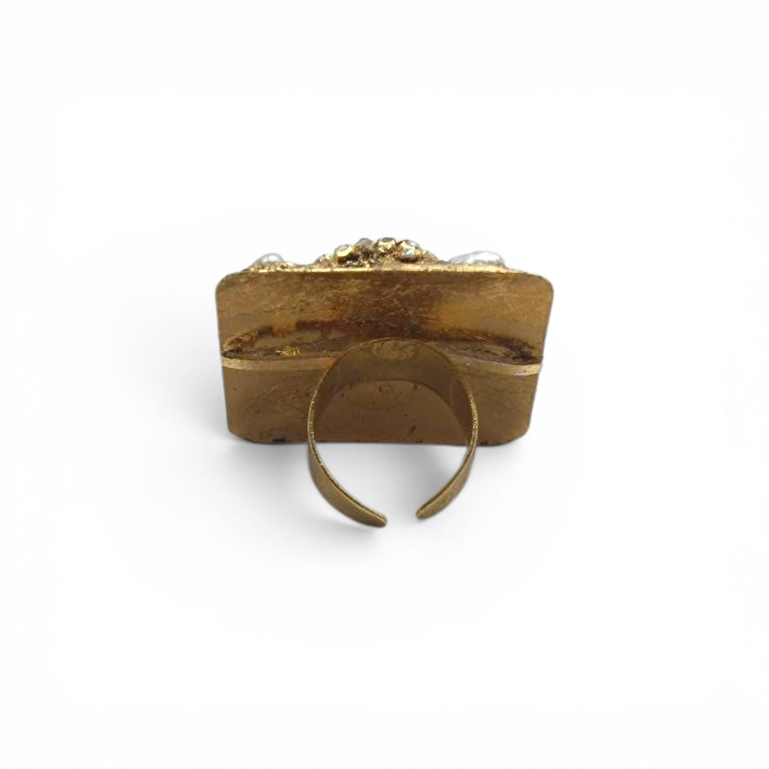 Anello Fiori di Cammeo montato su Foglia Oro