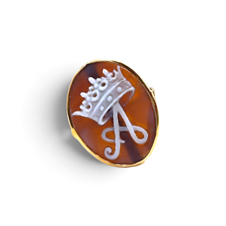 Anello Iniziale di Cammeo montato in Argento Dorato