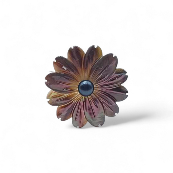 Anello Margherita di Madreperla nera montato in Argento