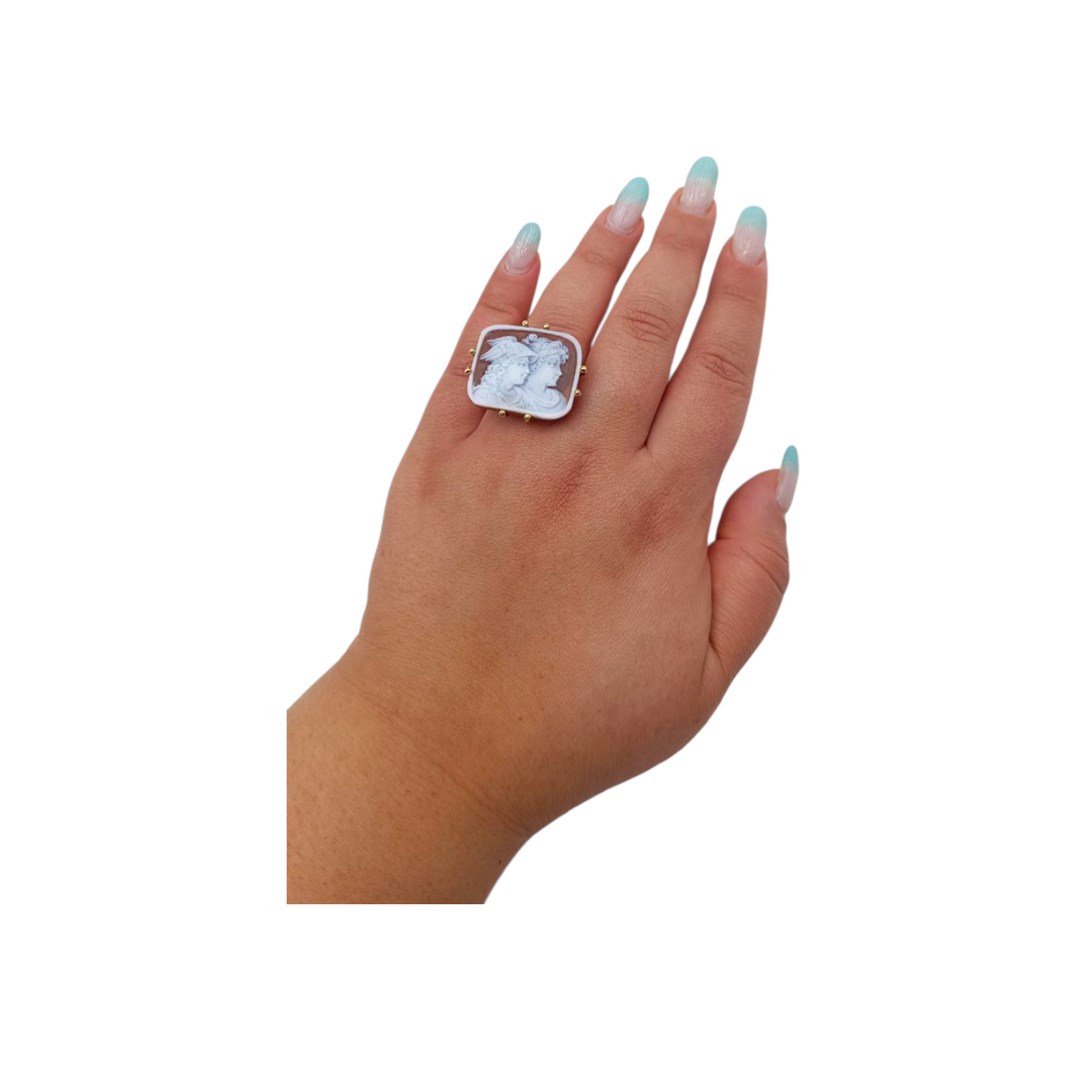 Anello Mercurio e Venere di Cammeo montato in Argento Dorato