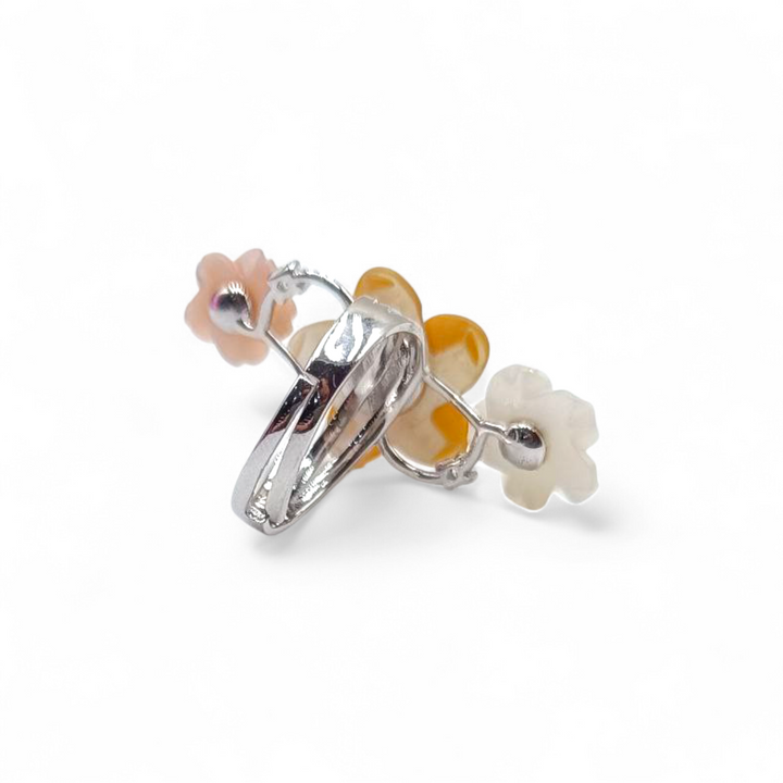 Anello Tris di Fiori in Madreperla e Zirconi montato in Argento