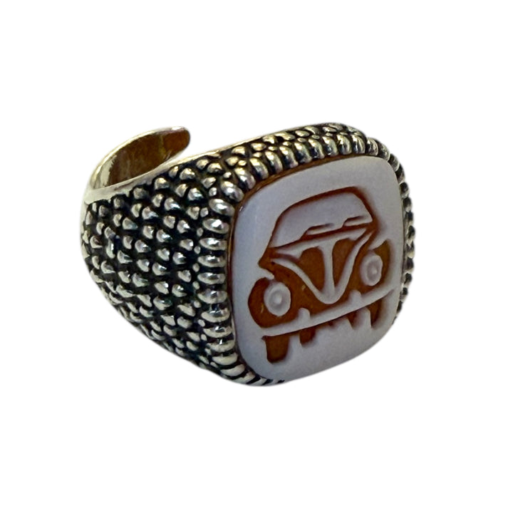 Anello auto di cammeo sardonico montato in argento