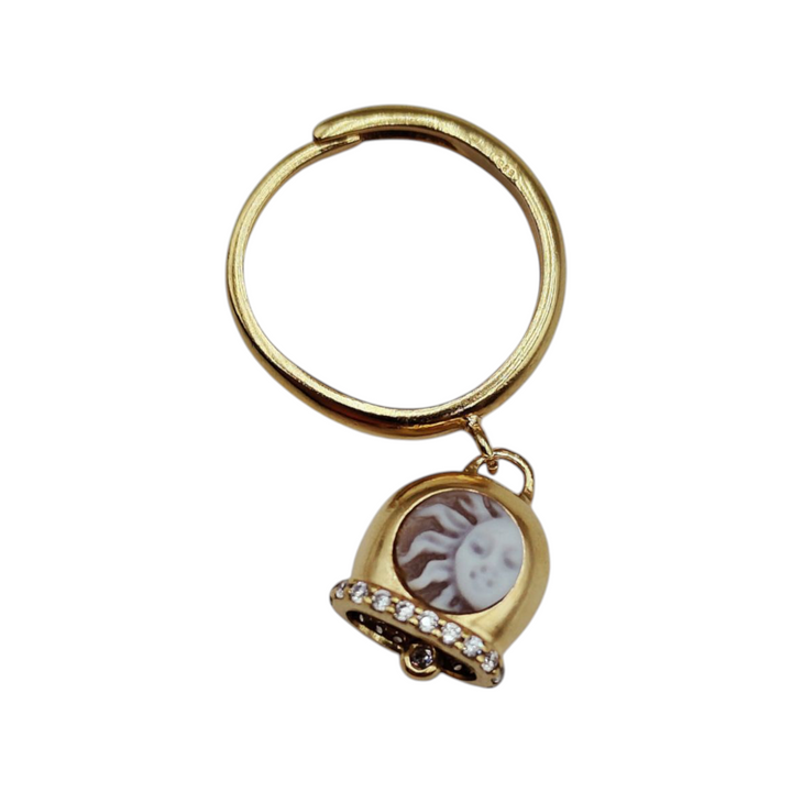 Capri bell ring in cameo mounted on silver
