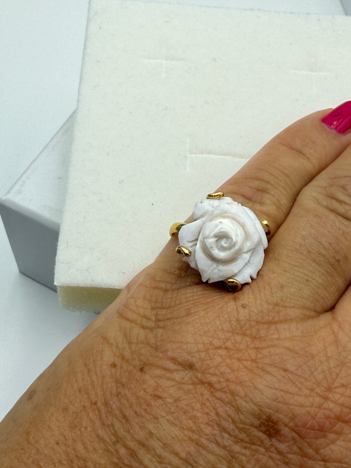 Anello da mignolo,  di cammeo sardonico montato in argento
