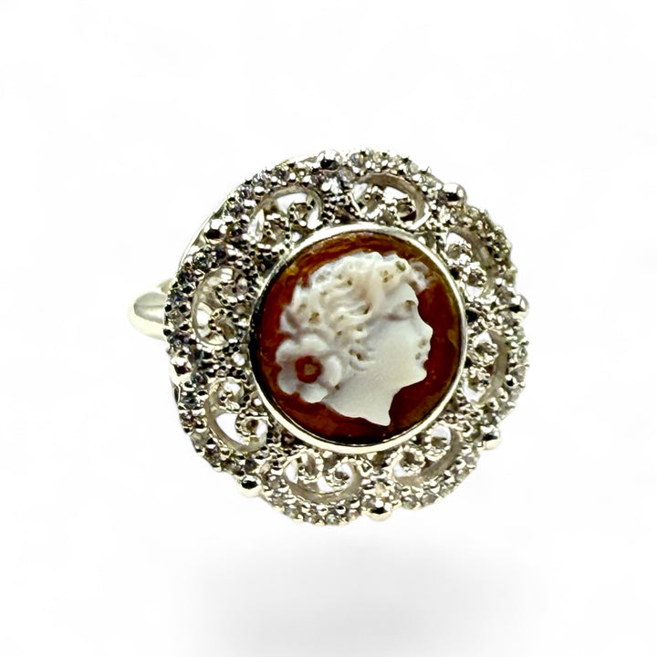 Anello “dama cammeo” montato in argento lavorazione filigrana