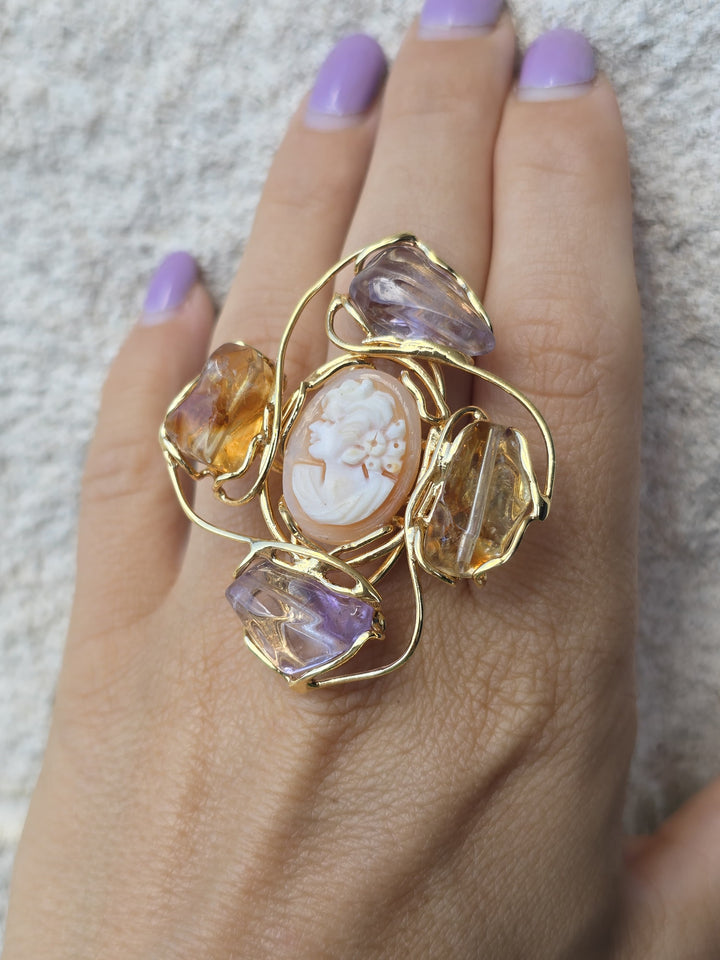 Anello dea di cammeo montata in citrino, ametista e argento galvanica oro