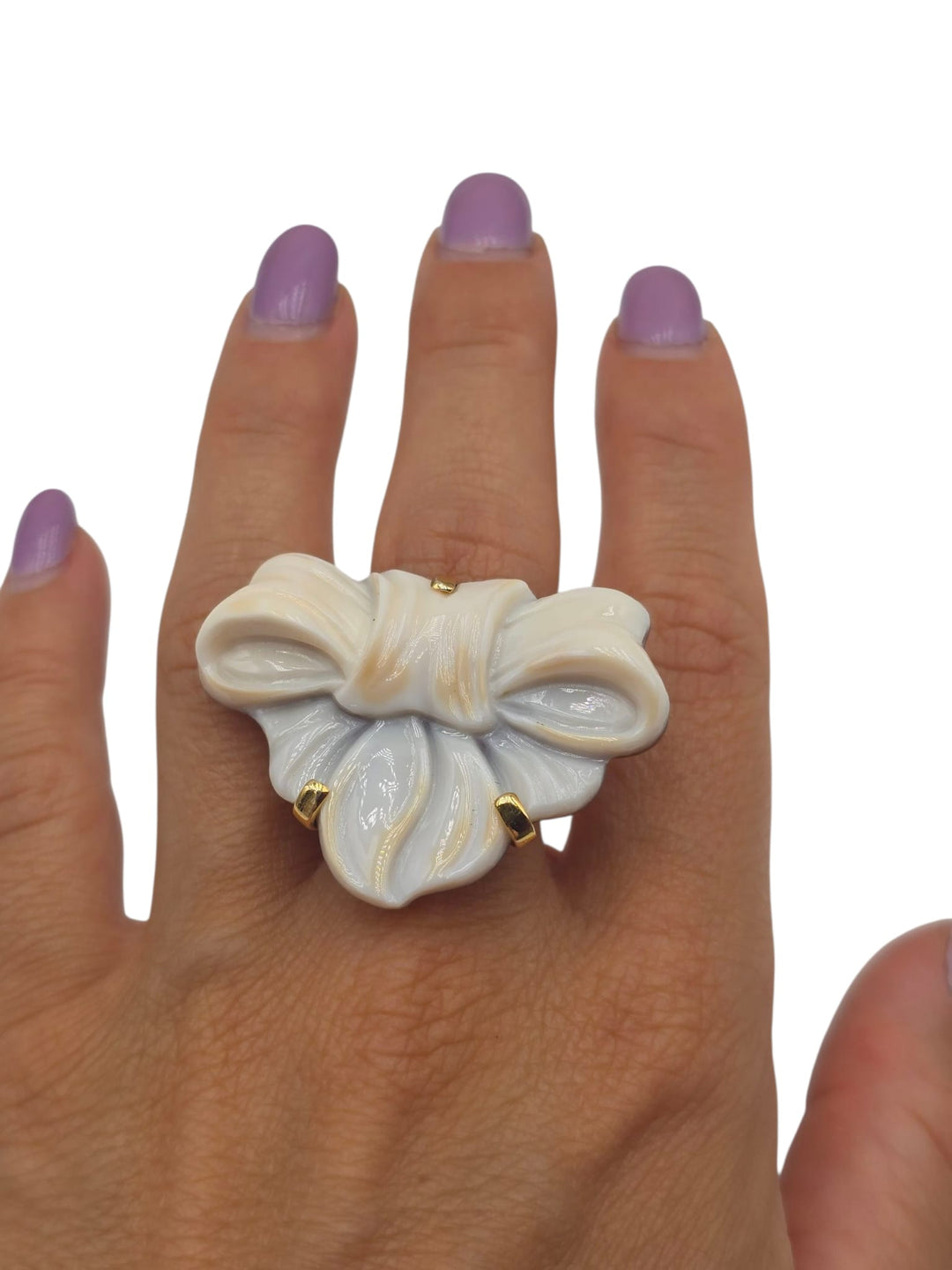 Sardonic cameo bow ring mounted on silver