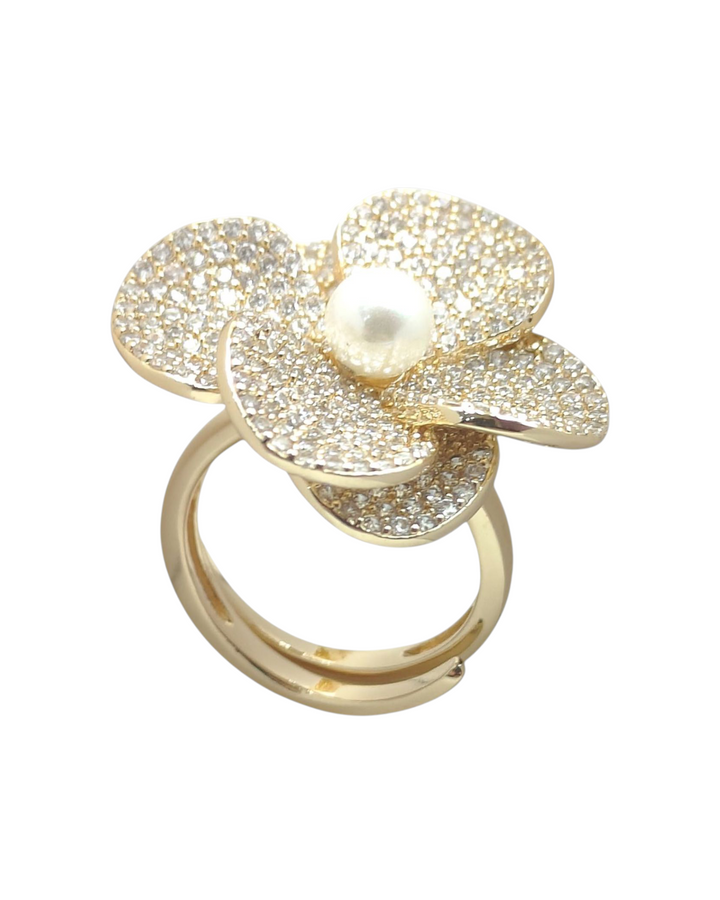 Anello fiore prezioso in perla e zirconi montato su bronzo