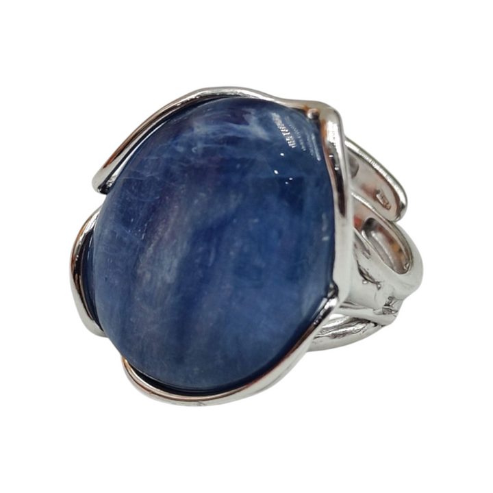 Kyanite oval ring set in silver